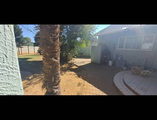 3 BEDROOM HOUSE FOR SALE IN KRUGERSRUS